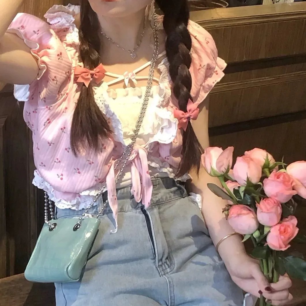 怕羞的黄莺